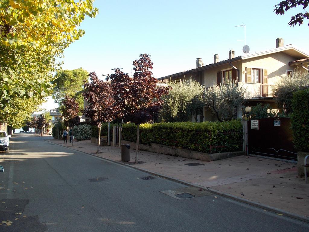 Casa Mary Due - Trilocale Con Giardino Privato A Due Passi Dal Lago سيرمِيوني المظهر الخارجي الصورة