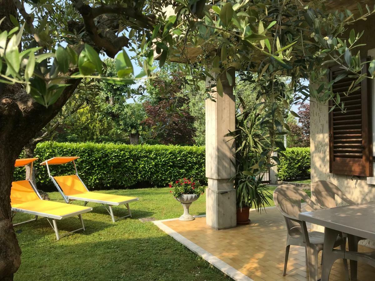 Casa Mary Due - Trilocale Con Giardino Privato A Due Passi Dal Lago سيرمِيوني المظهر الخارجي الصورة