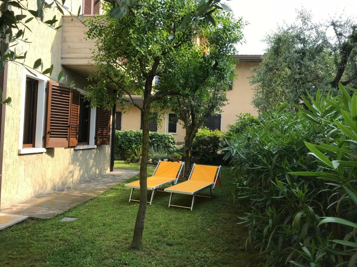 Casa Mary Due - Trilocale Con Giardino Privato A Due Passi Dal Lago سيرمِيوني المظهر الخارجي الصورة