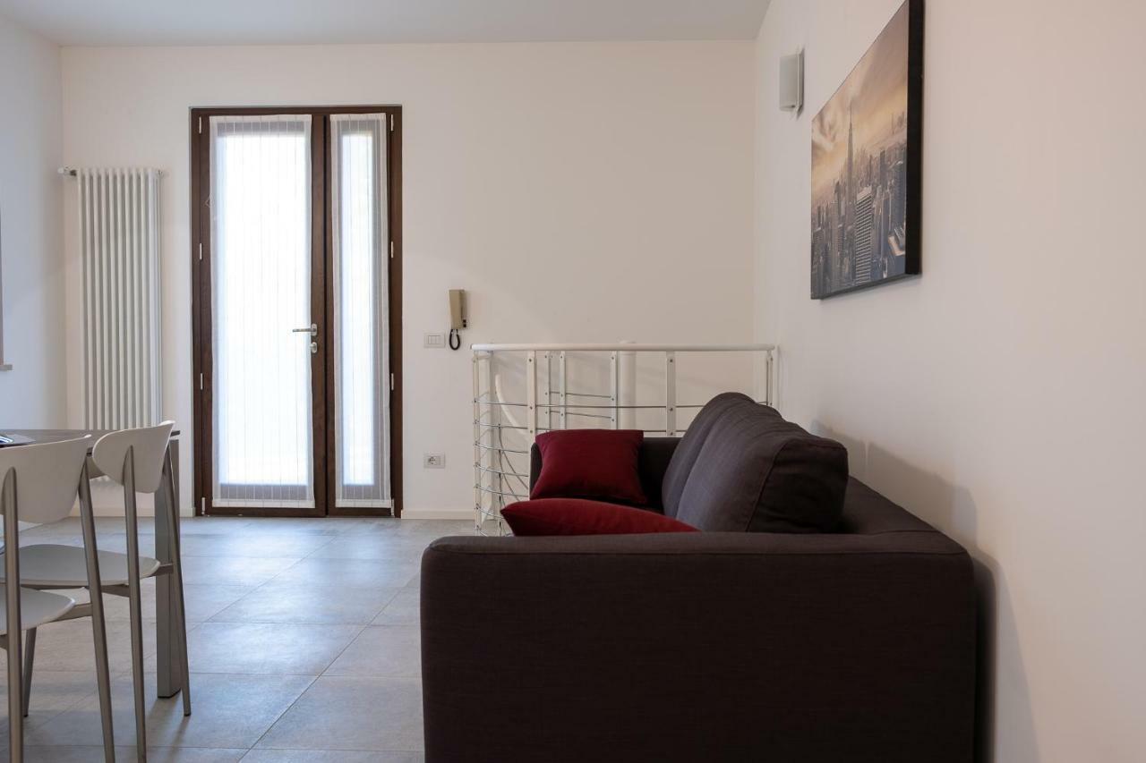 Casa Mary Due - Trilocale Con Giardino Privato A Due Passi Dal Lago سيرمِيوني المظهر الخارجي الصورة
